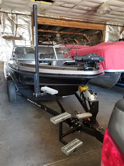 Ezee steps - Ezee Steps Trailers and Tow Vehicles. Home | Message Board | Information | Classifieds | Features | Video | Boat Reviews | Boat DIY